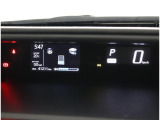 とっても見やすいメーターです。夜間時はラグジュアリーな気分にさせてくれる照明が魅力ですので、夜のドライブも楽しみになりますよ♪