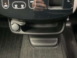 運転席まわりの画像です。