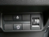 冷え込む季節も快適なステアリングヒーターをご準備しています