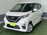 当店のお車をご覧いただきましてありがとうございます。ココセレクト上越4WD専門店です。当店では厳選した4WD車に特化した展示車を揃えています。全車種、全メーカーお任せください!