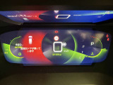 見やすく作られたメータークラスターは視認性もとても良いです
