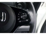 Hondaセンシングの機能のひとつ、アダプティブクルーズコントロール付!アクセルから足を離しても設定したスピードと前車との車間を保ち走行してくれます!車線維持もアシスト☆高速道路で疲労軽減ですね☆