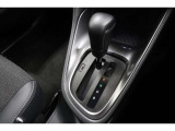 従来のATに比べ変速ショックの少ないCVT。シフトの操作はAT車と同じです。