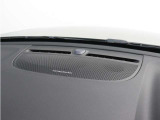 【harman/kardon】世界のオーディオファン垂涎のプレミアムサウンドシステムを搭載。原音に近い音場空間を忠実に再現。乗る人すべてに最良の音響体験を提供します。