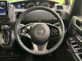 【ステアリングスイッチ】運転中、前方から目線をそらすことなく、オーディオ等の操作が可能な便利機能!安心&快適なドライブを演出してくれます♪
