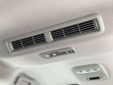 納車の前にはエンジンオイル、オイルエレメント、エアクリーナー、ファンベルト、バッテリー、ワイパーゴムのチェックまたは交換を行います!