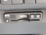 ETC車載器が装備されております。カードを挿入すれば直ぐに使えるようセットアップ(有料)してお渡しします。