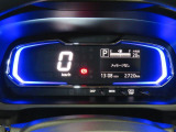 燃費のいい運転をするとイルミネーションがブルーからグリーンへ変化します。楽しくエコドライブできます。