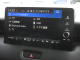 ナビゲーションはホンダコネクトディスプレイが装着されております。AM、FM、フルセグTV、Bluetoothがご使用いただけます。初めて訪れた場所でも道に迷わず安心ですね!