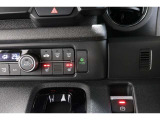 ECONボタンで低燃費モードに☆☆☆ECONスイッチを上手に使ってエコドライブ♪♪環境にもお財布にも優しい装備です☆☆☆