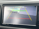 【バックカメラ】駐車時に後方がリアルタイム映像で確認できます。大型商業施設や立体駐車場での駐車時や、夜間のバック時に大活躍!運転スキルに関わらず、今や必須となった装備のひとつです!