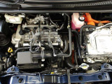 エンジンとモーターが協調して走る先進のハイブリッドシステム。地球環境に優しいパワーユニットです!