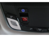 緊急通報ボタンが装備されています。ホンダコネクト対応。ご利用には、Honda Total Care プレミアムのご加入が必要です。