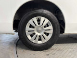 タイヤサイズは195/80R15 107/105S LTです♪