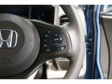 Hondaセンシングの機能のひとつ、アダプティブクルーズコントロール付!アクセルから足を離しても設定したスピードと前車との車間を保ち走行してくれます!車線維持もアシスト☆高速道路で疲労軽減ですね☆