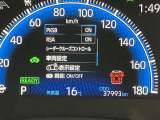 視認性のいいメーターを採用しており、快適なドライブをサポートします。