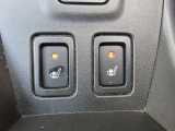運転席と助手席のシートヒーター付き。冬の寒い日にはありがたい装備です。