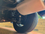 お車を安心してお乗りいただく為には、足回りの定期点検が欠かせません。サービスサポート(有償保証)では無料点検もご提供しており、安心のカーライフをお過ごしいただけるサポート体制が整っています。