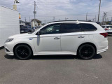 アウトランダーPHEV  2.4 ブラック エディション 4WD
