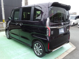 当社の車両には『安心して車選びをしていただくために』お支払い総額を表示しております。税金、自賠責保険料、登録費用、リサイクル料金が含まれており、県内登録及び届出で店頭納車の場合になります