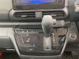 無段階な変速が特徴のCVTは、なめらかな加速と同時に、車速に応じて効率のよいエンジン回転数を組み合わせた変速カーブを選択するため、燃費のよい走りが実現できます。
