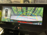 【パノラミックビューモニター】専用のカメラにより、上から見下ろしたような視点で360度クルマの周囲を確認することができます☆死角部分も確認しやすく、狭い場所での切り返しや駐車もスムーズに行えます。