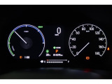 メーターも見易いレイアウトなので安心ドライブをサポートします☆