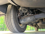 お車を安心してお乗りいただく為には、足回りの定期点検が欠かせません。サービスサポート(有償保証)では無料点検もご提供しており、安心のカーライフをお過ごしいただけるサポート体制が整っています。