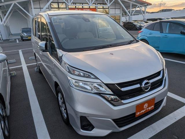 セレナ2.0 S禁煙車 純正ナビ フルセグ バックカメラ