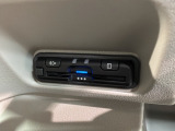 いまや快適なカーライフに欠かせないETCが付いています。