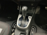 オートマチックシフトレバーは、手になじみ操作しやすい形状で安全運転にもつながります♪