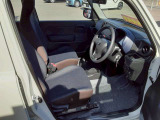 販売スタッフへお客様のご要望をお伝えください。ご要望に合った車を提案しご案内させて頂きます。