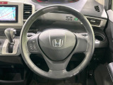 【ステアリングスイッチ】運転中、前方から目線をそらすことなく、オーディオ等の操作が可能な便利機能!安心&快適なドライブを演出してくれます♪