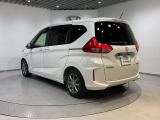 ご納車までの期間ですが、県内のお客様は2、3週間、県外のお客様は3、4週間ほどでご納車が可能となります。但し、お支払いや書類の状況によっては多少の前後もありますので、その際には何卒ご了承下さい。