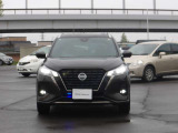気迫のあるフロント