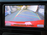 バックガイドモニターで、後方を確認しながら安心して駐車することができます。運転初心者も熟練者も必須の機能ですよ!