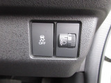 VSA装備=ブレーキ時の車輪ロックを防ぐABS、加速時などの車輪空転を防ぐ トラクションコントロールシステムに旋回時の横すべり抑制の3つの機能を トータルにコントロールします。
