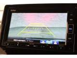 バックカメラが装備されており、後方の安全確認はもちろんのこと狭い場所での駐車や雨の日・夜間など視界の悪いコンディションでのストレスの軽減にもなります!