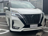 LEDヘッドライトです。高い視認性や省電力で車への負担が少なく、長寿命で交換の手間が少なくなりメリットがいっぱいあります。