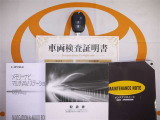 キーレス付。取扱説明書とメンテナンスノートもあります☆品質評価シート付いてます!トヨタ認定中古車ライト!!