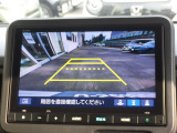 ■バックカメラ■ガイドラインが付いているので車庫入れも楽々です!トランク下部分の死角もカバーしてくれるので運転も安心です♪
