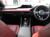 MAZDA3ファストバック 1.8 XD バーガンディ セレクション 