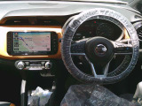 スッキリとした運転席回りになっています。