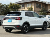 アフターサービスは全国のVolkswagen正規ディーラーで対応。遠方のお客様も安心してご購入いただけるよう、丁寧にサポートいたします。