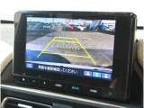 バックカメラが装備されており、後方の安全確認はもちろんのこと狭い場所での駐車や雨の日・夜間など視界の悪いコンディションでのストレスの軽減にもなります!