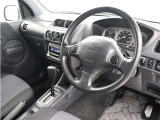 運転席廻りです。
