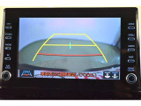 バックガイドモニターで、後方を確認しながら安心して駐車することができます。運転初心者も熟練者も必須の機能ですよ!