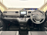 いつでも気持ちよく運転できて、使い勝手のいい収納や体をケアするシート、細部にまでこだわったインテリア♪