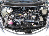 1500ccガソリンエンジン+モーターのハイブリッドです。