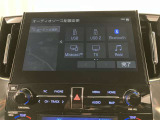いまや必須装備「ナビゲーション」搭載!知らない場所にスイスイッとドライブ。もう、これなしではハンドルを握れませんね!でも運転中の操作は危険ですのでご注意ですね☆